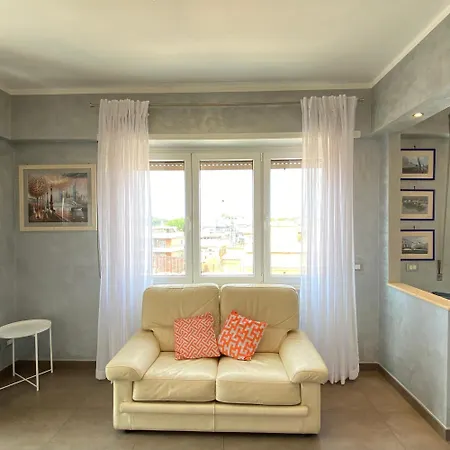 アパート Casa Fontana - Zona San Giovanni Colosseo ローマ